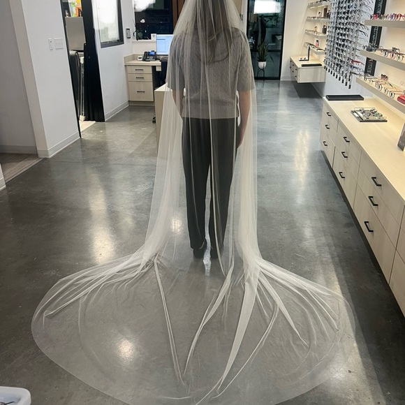 Envogue Elegant White Bridal Veil